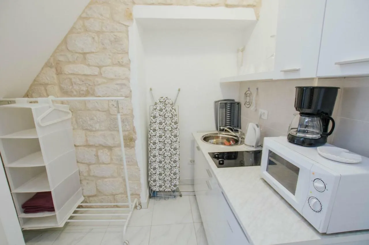 Apartment Toma Trogir Kroatien