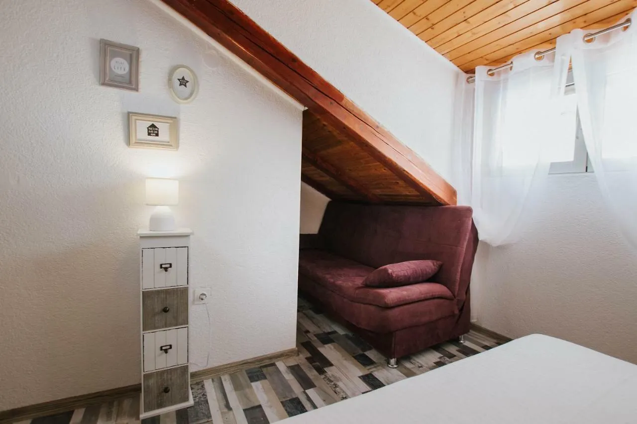 Apartment Toma Trogir